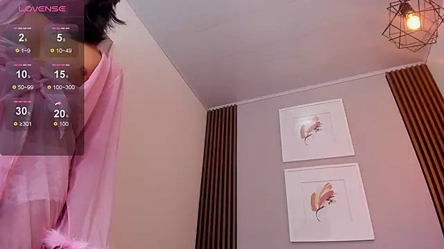 Elisasue online show from May 3, 12:38 am