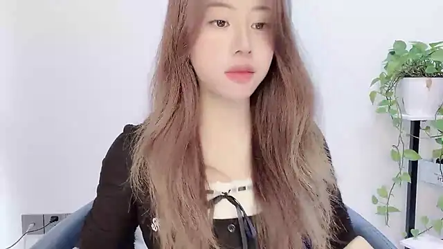 Baixi-01 online show from May 12, 4:20 am