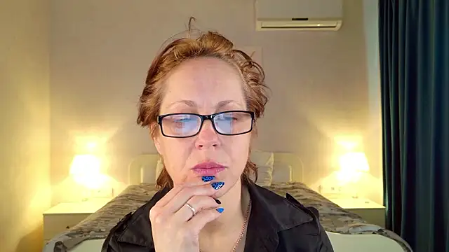 LioraWeiss online show from March 14, 6:19 am