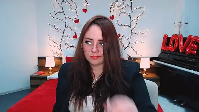 Snapshot of Hennessy_bunny chatting on March 5, 8:38 pm Hennessy bunny online show from March 5, 8:38 pm