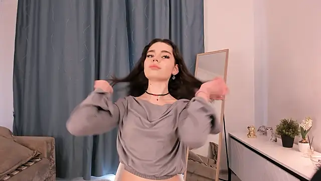 PerlaTurro online show from March 30, 7:09 am