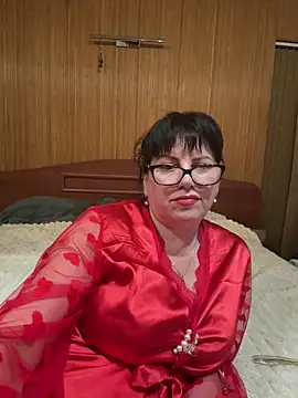 Snapshot of expensive_lady chatting on April 1, 5:32 pm expensive lady online show from April 1, 5:32 pm