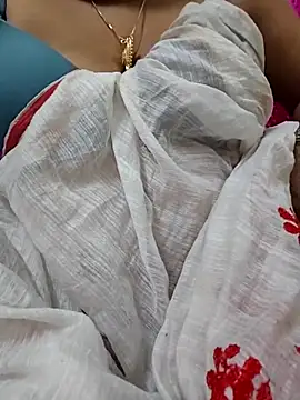 Snapshot of Sofiaa_09 chatting on March 29, 7:36 pm Sofiaa 09 online show from March 29, 7:36 pm