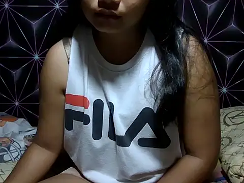 Snapshot of Flowerbebe chatting on March 15, 5:19 pm Flowerbebe online show from March 15, 5:19 pm