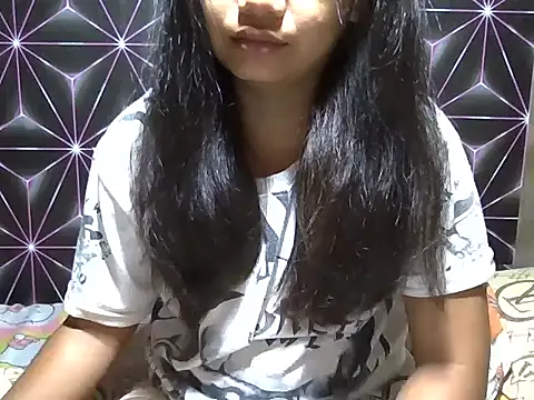 Snapshot of Flowerbebe chatting on March 17, 6:55 pm Flowerbebe online show from March 17, 6:55 pm