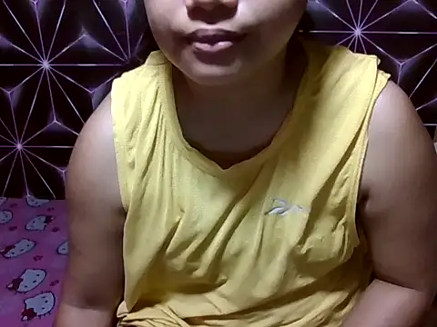 Snapshot of Flowerbebe chatting on March 31, 4:13 am Flowerbebe online show from March 31, 4:13 am