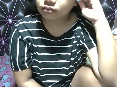 Flowerbebe online show from May 1, 6:01 pm