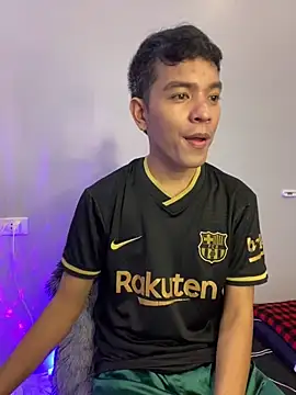 Snapshot of asian_darlingcummersxXx chatting on March 18, 12:58 am asian darlingcummersxXx online show from March 18, 12:58 am