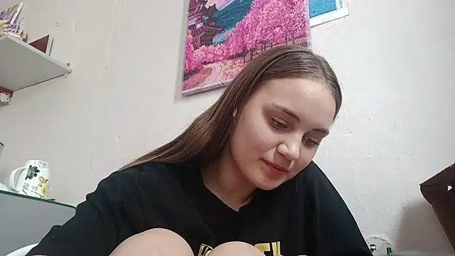 Snapshot of VeloraStar chatting on March 12, 9:26 am VeloraStar online show from March 12, 9:26 am