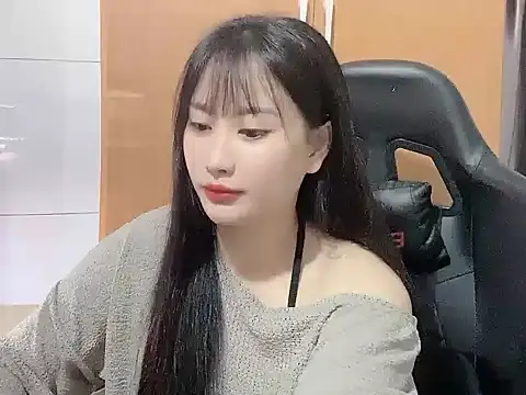 Snapshot of Sunny2868 chatting on March 9, 2:54 pm Sunny2868 online show from March 9, 2:54 pm