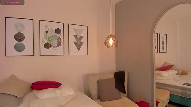 Snapshot of MadisonJackson_ chatting on March 24, 11:59 am MadisonJackson online show from March 24, 11:59 am