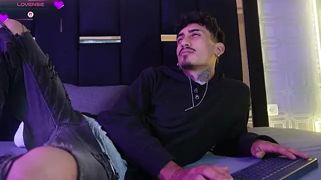 Dark Eros  online show from March 8, 7:28 pm