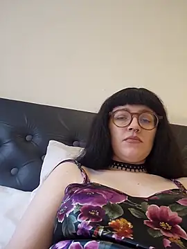 Snapshot of Mommynatrix chatting on March 30, 4:08 pm Mommynatrix online show from March 30, 4:08 pm