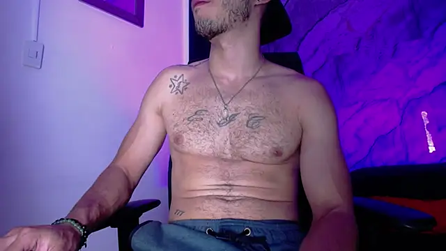 Snapshot of Grant_Irons chatting on March 4, 12:11 pm Grant Irons online show from March 4, 12:11 pm