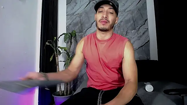 Snapshot of Grant_Irons chatting on March 12, 12:00 pm Grant Irons online show from March 12, 12:00 pm