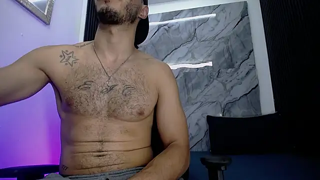 Snapshot of Grant_Irons chatting on March 16, 11:58 am Grant Irons online show from March 16, 11:58 am