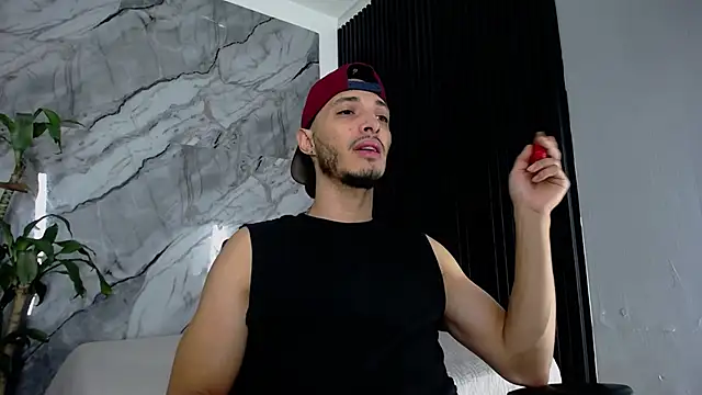 Snapshot of Grant_Irons chatting on March 20, 12:43 pm Grant Irons online show from March 20, 12:43 pm