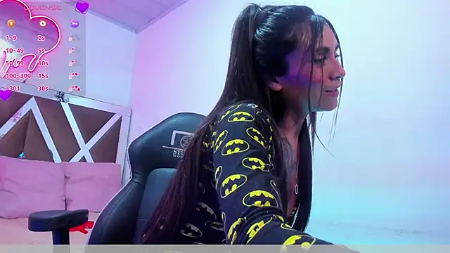 Snapshot of LINDSAY_TAY chatting on March 2, 5:08 am LINDSAY TAY online show from March 2, 5:08 am