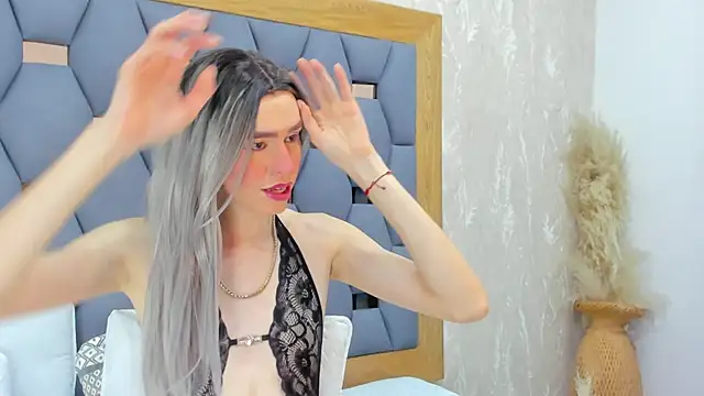 kamilla rossi online show from May 14, 12:23 pm