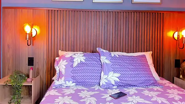 Snapshot of gabyevans4 chatting on March 27, 12:16 pm gabyevans4 online show from March 27, 12:16 pm