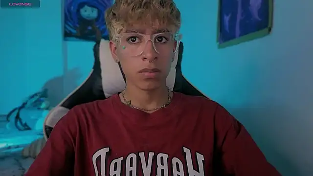 Snapshot of Ryan_sweet chatting on April 1, 9:12 pm Ryan sweet online show from April 1, 9:12 pm