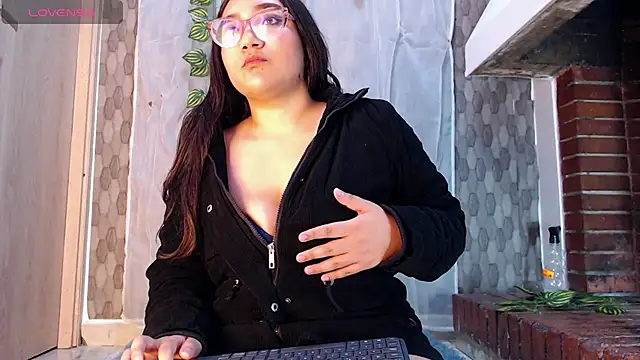 Snapshot of anyela_donecm chatting on March 19, 7:29 pm anyela donecm online show from March 19, 7:29 pm