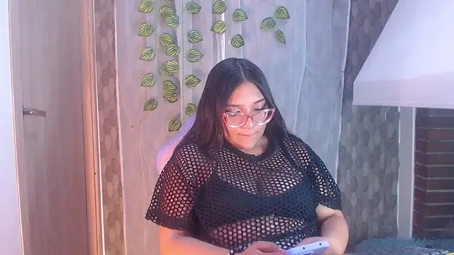 anyela donecm online show from May 8, 7:41 pm