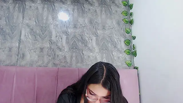 anyela donecm online show from May 20, 7:31 pm