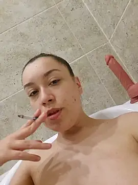 Snapshot of LaraaCullen chatting on March 16, 8:13 pm LaraaCullen online show from March 16, 8:13 pm