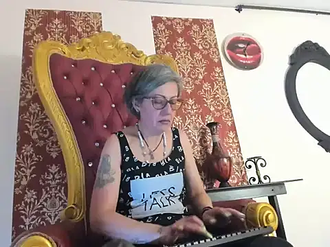 Snapshot of Hades_Lyra chatting on March 2, 2:57 pm Hades Lyra online show from March 2, 2:57 pm