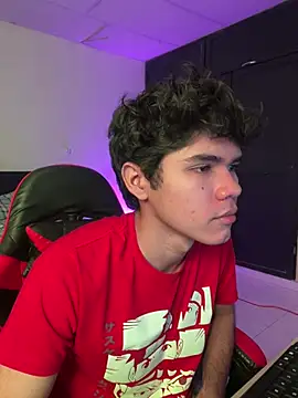 Snapshot of Camii_pink chatting on March 18, 5:49 pm Camii pink online show from March 18, 5:49 pm