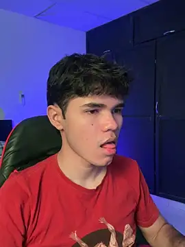 Snapshot of Camii_pink chatting on April 6, 4:52 pm Camii pink online show from April 6, 4:52 pm