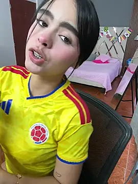 kitty rousse01 online show from June 18, 12:42 pm