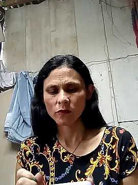 Snapshot of yuliitza4 chatting on March 29, 12:27 pm yuliitza4 online show from March 29, 12:27 pm