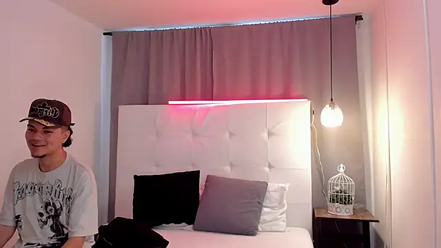 Jason 23   online show from May 5, 7:22 pm