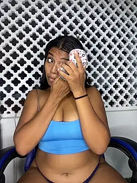 Snapshot of Coraline_em chatting on March 18, 6:44 pm Coraline em online show from March 18, 6:44 pm