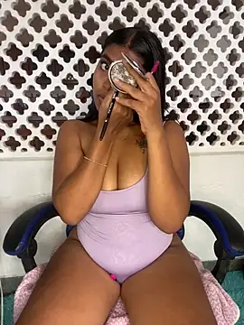 Snapshot of Coraline_em chatting on March 31, 6:08 pm Coraline em online show from March 31, 6:08 pm