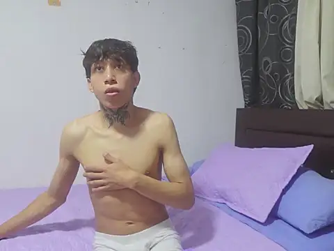 Trevordonson milf online show from April 2, 2:42 am