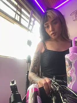 Sara 92 online show from April 30, 5:30 pm