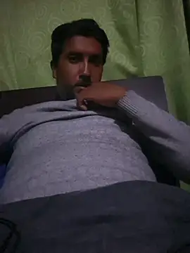 BRAD MATURE online show from April 1, 2:34 am