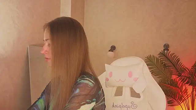 Snapshot of Bella_McKenzie chatting on March 6, 1:24 am Bella McKenzie online show from March 6, 1:24 am