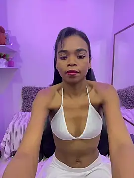 Snapshot of camila_avila chatting on March 13, 3:24 am camila avila online show from March 13, 3:24 am