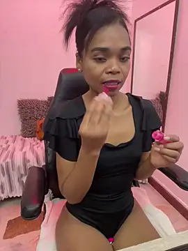 Snapshot of camila_avila chatting on March 21, 3:44 am camila avila online show from March 21, 3:44 am