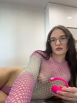 Snapshot of PamelaRuis69 chatting on May 25, 3:29 pm PamelaRuis69 online show from May 25, 3:29 pm