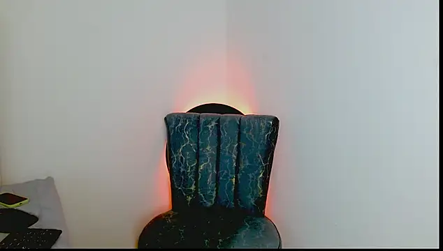 Snapshot of oliver___saint chatting on March 14, 11:43 pm oliver saint online show from March 14, 11:43 pm