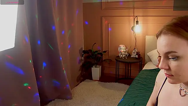 Snapshot of Glow_Margo chatting on March 24, 1:10 am Glow Margo online show from March 24, 1:10 am