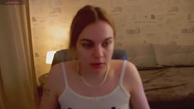 Glow Margo online show from May 13, 1:03 am