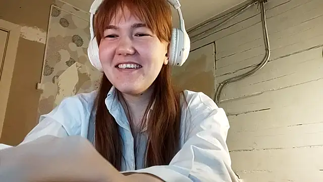 DinaFirebird online show from March 6, 4:42 am