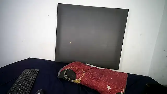 Royal-Ebony online show from March 30, 7:04 pm