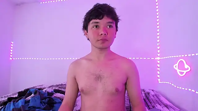 Snapshot of Kody_Royale chatting on March 1, 10:01 pm Kody Royale online show from March 1, 10:01 pm